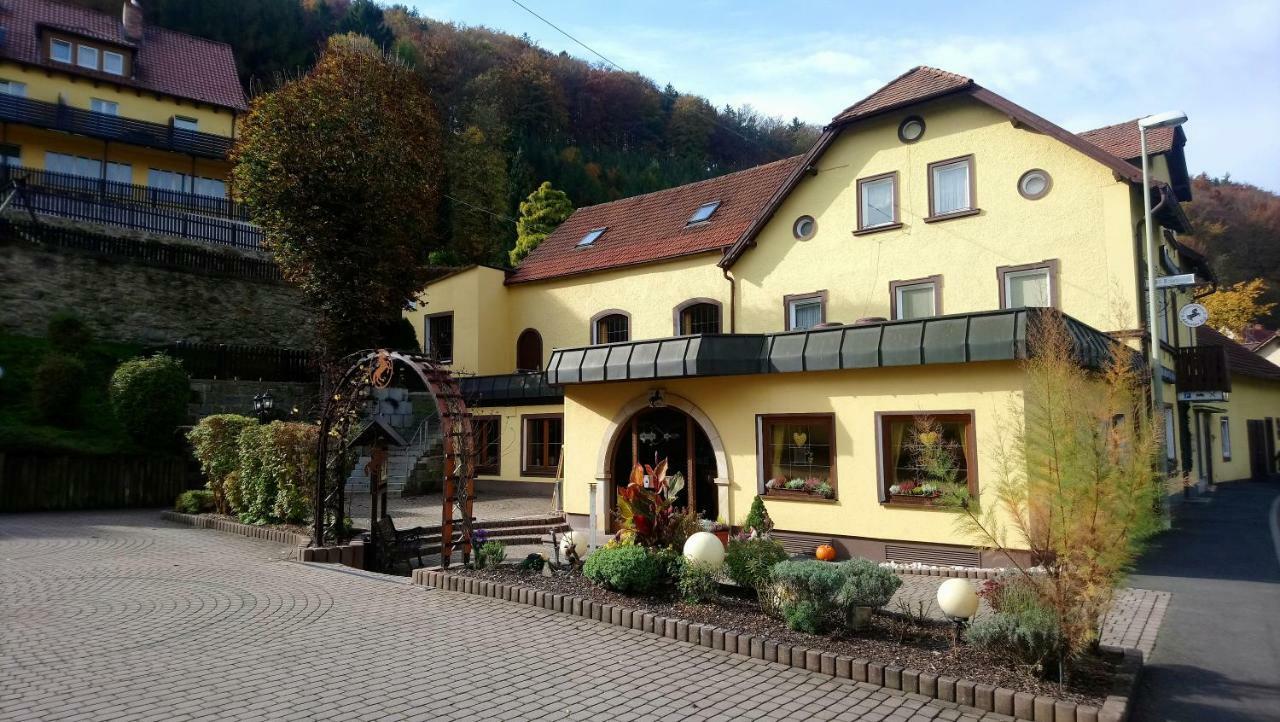 Gasthof Hotel Schwarzes Ross Bad Berneck im Fichtelgebirge Exteriér fotografie