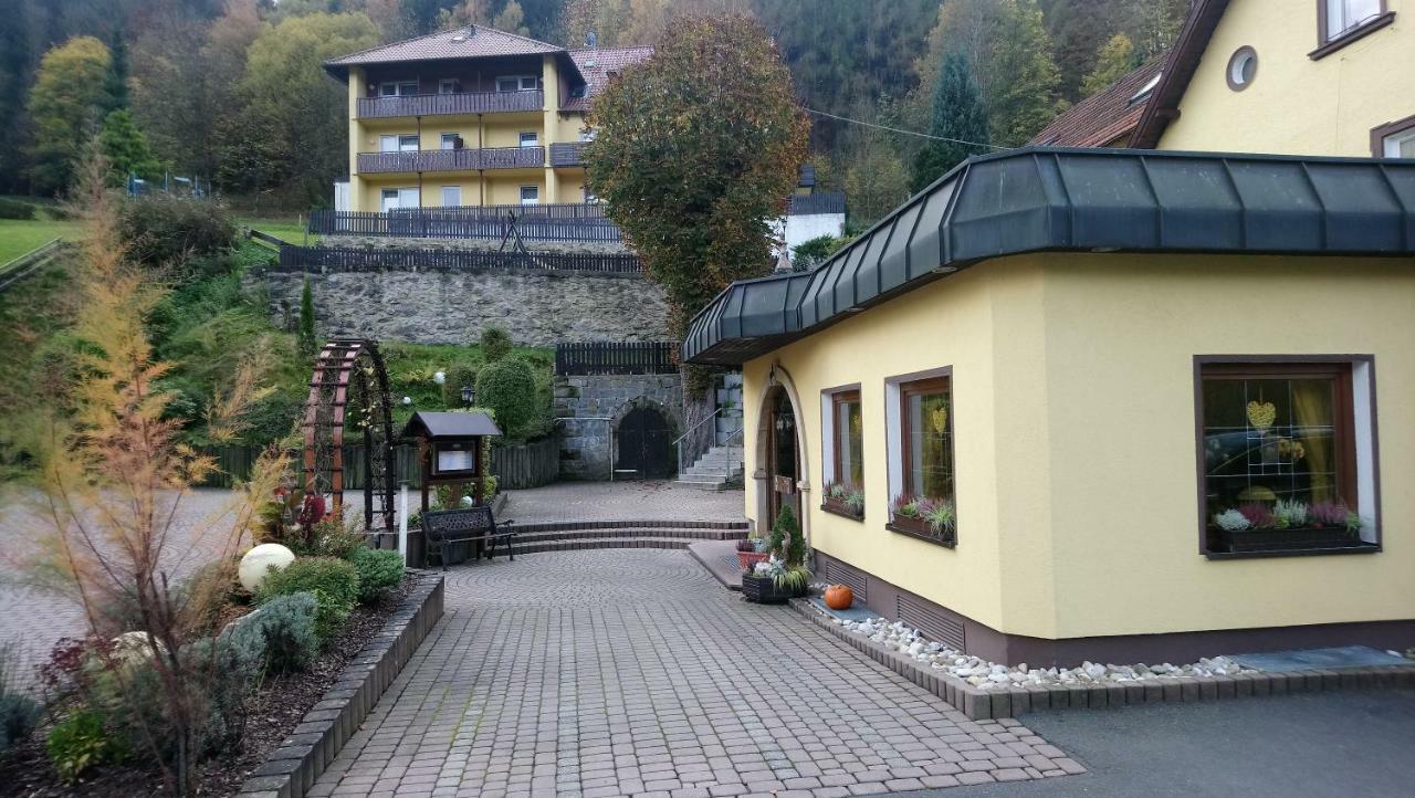 Gasthof Hotel Schwarzes Ross Bad Berneck im Fichtelgebirge Exteriér fotografie